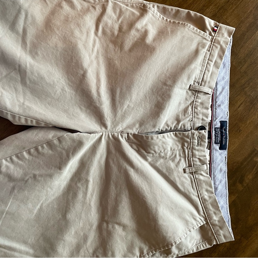 Tommy Hilfiger Men's Khaki Chinos